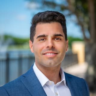 Alejandro Alvarez Alejandro Alvarez, career coach