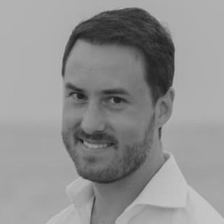 Arno Alarcon, career coach