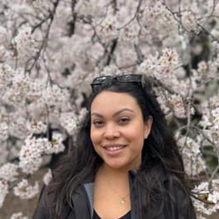 Betsy Linares, admissions consultant