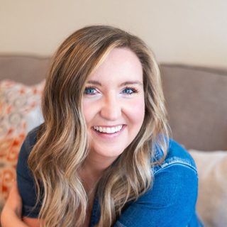 Bridgett Blood, dating coach in United States