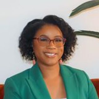 Camesha Jones, health coach in Illinois