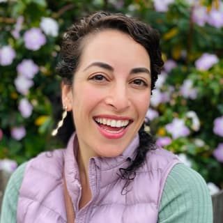 Chloe Rowshani, career coach