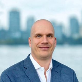David Hollestelle David Hollestelle, career coach