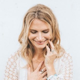 Elisabeth Manning, spiritual coach
