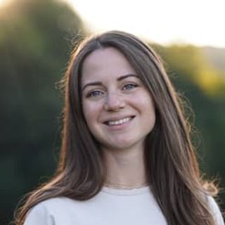 Elizaveta Shafir, financial coach in California