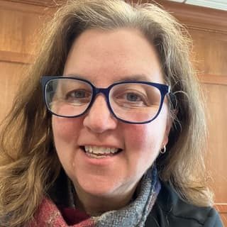 Ellen W., admissions consultant