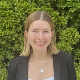 Emma H, career coach