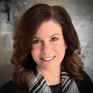 Joanie Till, admissions consultant in Las Vegas