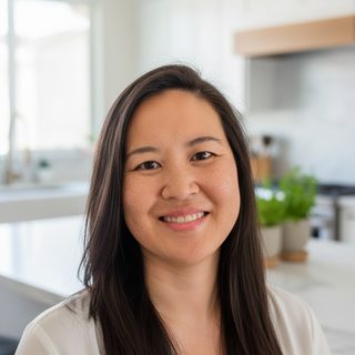 Joy Lee Joy Lee, parenting coach
