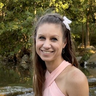 Julie Vogler, dating coach