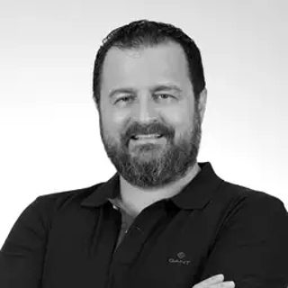 Onur A., career coach