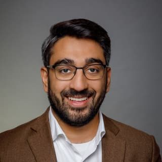 Shahrukh Tauqir, career coach