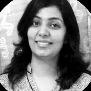 Shivali M., career coach
