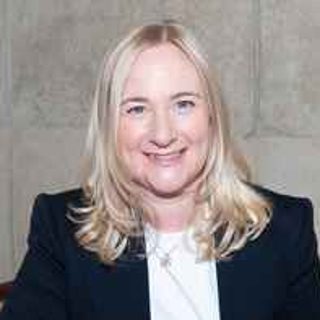 Suzanne Lindsay Holt, career coach