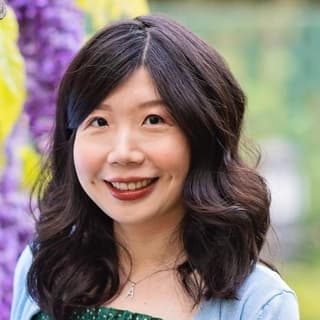 Yiyang Hibner, career coach