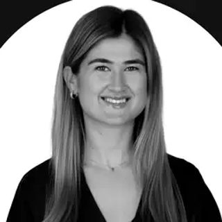 Yuliya, career coach